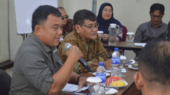 Sekda Muaro Jambi Pimpin Rapat Monitoring Penerbitan Persetujuan KKPR