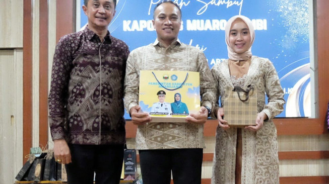 Bachyuni Hadiri Pisah Sambut Kapolres Muaro Jambi