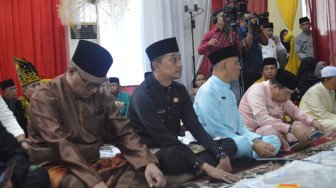 Pj Bupati Muaro Hadiri Prosesi Penganugrahan Gelar Adat Melayu Jambi