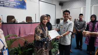 Raden Najmi Tutup Pelatihan Peningkatan Kapasitas Kader Pasyandu se Kecamatan Kumpeh Ulu