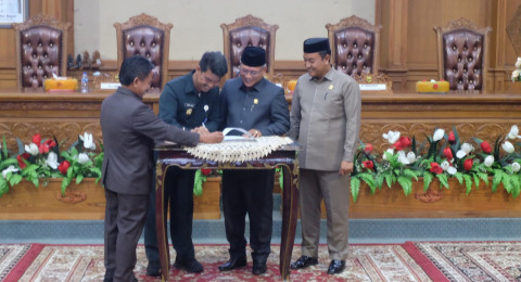 Rapat Paripurna DPRD Rancangan Peraturan Daerah APBD Kab Muaro Jambi Tahun Anggaran 2025